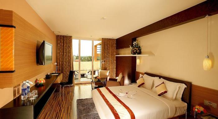 Flora Airport Hotel
